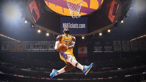 Lebron James Dunking, Best Dunks, Lebron James Wallpapers, Lebron James Lakers, Nba Sports, Nba Championships, Dump A Day, Nba News, Photo Poster