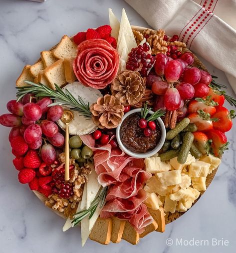 Salami flower, prosciutto wave, cheese points, Rosemary sprig, sliced strawberries Cheese Fruit Platters, Cozy Fall Recipes, Platter Board, Sliced Strawberries, Charcuterie Inspiration, Charcuterie Platter, Food Branding, Rosemary Sprigs, Virtual Class