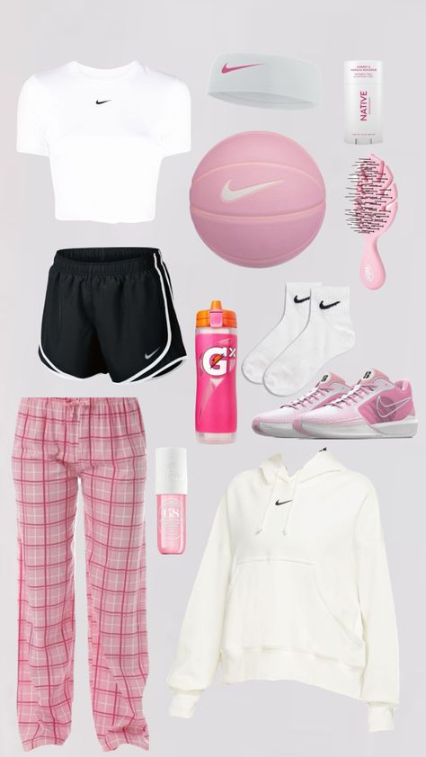 Basketball pink edition Basketball Preppy, Girls Basketball Clothes, Logo Basket, Basketball Girls Outfits, Basketball Fits, Pink Basketball, Pink Gym, Latina Outfits, Basketball Practice