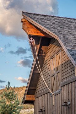 Hay Loft Pull System. Would also be great way to hang and butcher deer-elk-moose-bear Barn Hay Loft Door, Hay Loft Doors, Hay Loft Ideas, Barn Exterior, Barn Style Garage, Loft Door, Hay Loft, Barn Loft, Rustic Loft