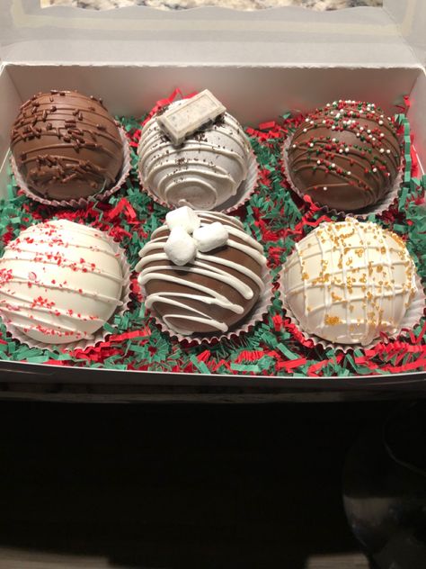 Christmas Hot Chocolate Bombshell, Hot Cocoa Bombshell Christmas, Hot Chocolate Bombshell Christmas, Hot Cocoa Bombshell, Cocoa Bombshell, Hot Chocolate Bombshell, Chocolate Bombshell, Chocolate Covered Desserts, Christmas Cocoa