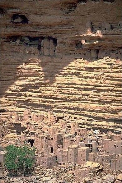 Village and Bandiagara plateau, Dogon Country, Mali, Africa Ancient Buildings Architecture, Star Sirius, Dogon Tribe, Sirius B, All About Africa, African Village, Binary Star, African Architecture, Landlocked Country