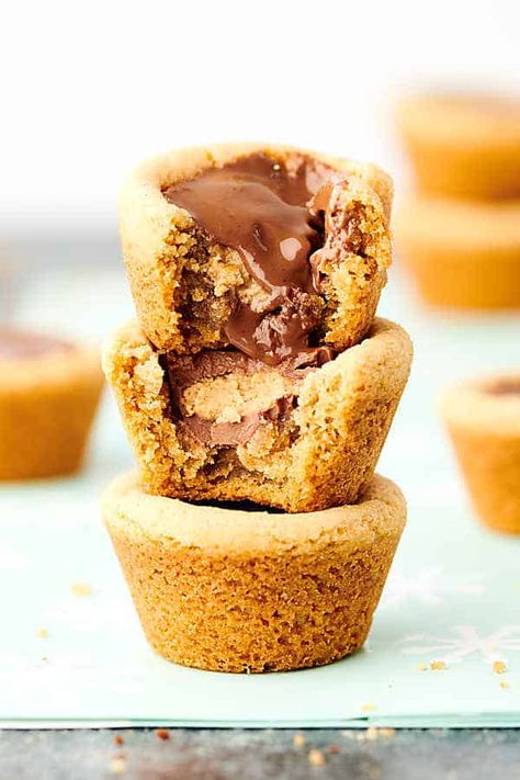 Easy Peanut Butter Cup Cookies Recipe - Made in Mini Muffin Tin Reese Cup Cookies, Reese's Cookies, Homemade Peanut Butter Cookies, Soft Peanut Butter Cookies, Cup Cookies, Peanut Butter Cup Cookies, Cookie Rookie, Peanut Butter Cookie Dough, Muffin Tin Recipes