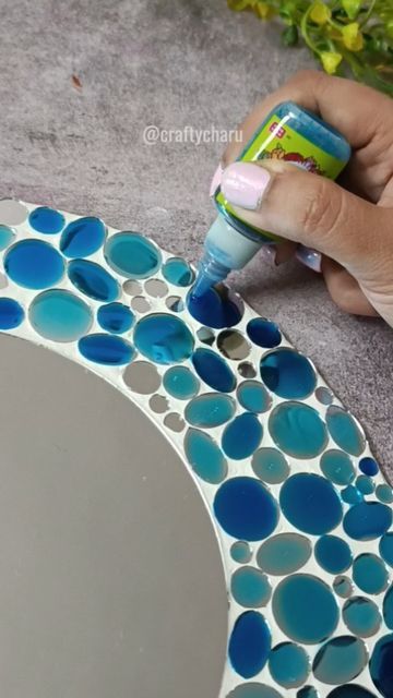 Mosaic Artwork Ideas, Lipan Art, Glass Mosaic Mirror, Hobby Ideas, Mosaic Mirror, Mosaic Artwork, Mirror Mosaic, Friends Happy, Contents Design