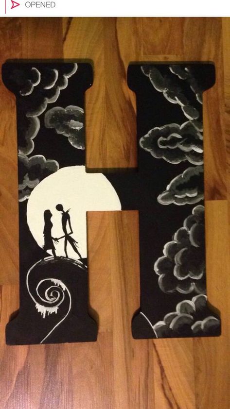 Manualidades para  halloween: letras decoradas Nightmare Before Christmas Diy Gifts, Nightmare Before Christmas Gifts, Nightmare Before Christmas Wedding, Nightmare Before Christmas Decorations, Image Halloween, Christmas Letter, Christmas Baby Shower, Letter H, Vintage Marketplace