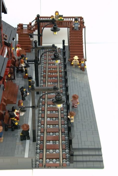 Lego City Ideas, Lego Railway, Lego Train Station, Lego Station, Lego City Train, Lego Train Tracks, Lego Christmas Village, Lego Wheels, Lego Winter Village