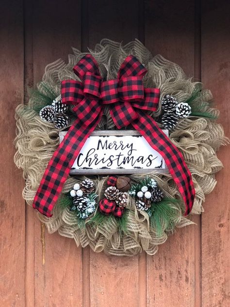 Farmhouse Christmas Wreath - Buffalo Plaid Christmas Decor #RusticChristmas #DoorWreath #country #FarmhouseDecor #FarmhouseWreath #BuffaloPlaidDecor #FrontDoorWreath #ChristmasWreath #welcome #HolidayDecor Wreaths Mesh, Buffalo Plaid Christmas Decor, Silk Wreaths, Burlap Projects, Plaid Christmas Decor, Christmas Mesh Wreaths, Merry Christmas Sign, Christmas Decorations Diy Outdoor, Burlap Christmas