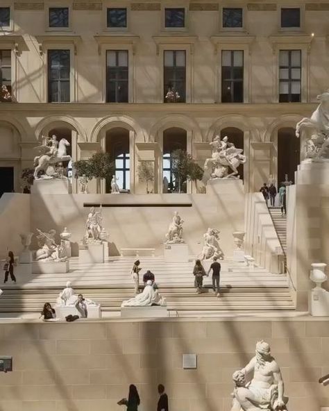 Paris France 🇫🇷 Travel | Hotels | Food | Tips on Instagram: "Stepping into a world of artistic wonders at the illustrious Louvre Museum.🏛️🤍  🏷️Tag someone who would love to visit the Louvre!🫶🏼  🎥:  1- @wanderwonders  2- @secrtthistory  3- @litaescudier  4- @simone_rocco  5- @shereenamber   📍The Louvre Museum, Paris, France 🇫🇷" Paris Louvre, The Louvre Museum, French Aesthetic, Paris Vibes, Paris France Travel, Classic House Design, Louvre Paris, Louvre Museum, Paris Photography