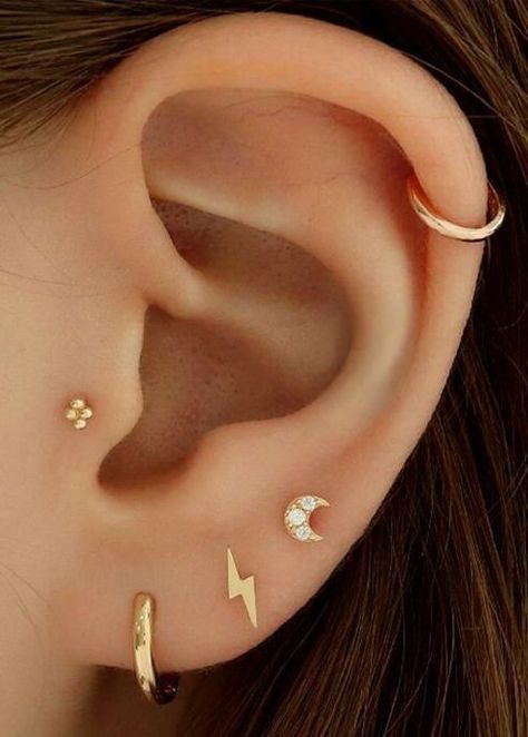 Ear Jacket Earring Gold, Gold Ear Jacket, Cool Ear Piercings, Pretty Ear Piercings, Cute Ear Piercings, Multiple Ear Piercings, Piercings Unique, Tragus Piercing, Ear Jacket Earring