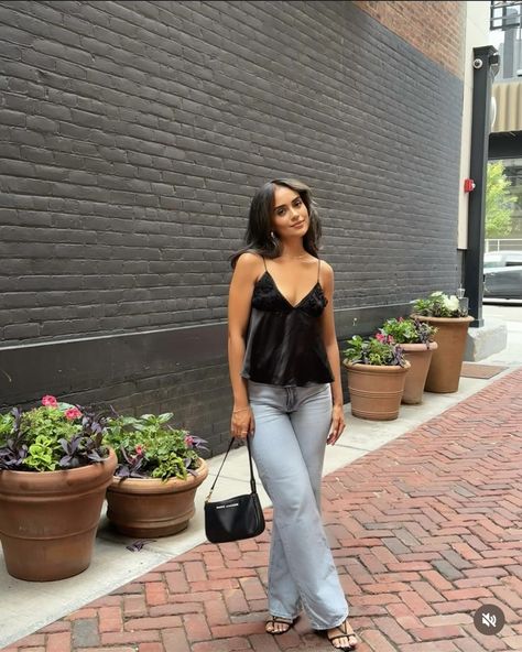 Like Dancing Outfit, Restaurant Outfit Aesthetic, Black Top Jeans Outfit Going Out, Black Satin Tank Top Outfit, Senorita Outfit Style, Shoes For Going Out, Nashville Outfits Jeans, Casual Dinner And Drinks Outfit, Brunch Bday Outfit