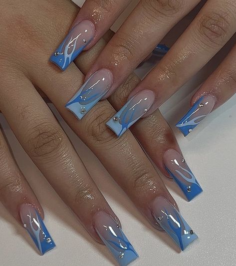 Outgoing Nail Designs, Cool Blue Acrylic Nails, Aquarius Acrylic Nails, Blue Gel X Nail Designs, Blue Inspo Nails, Cute Nails Acrylic Aesthetic, Square Nail Designs Blue, Grayish Blue Nails, Polygel Nails With Tips