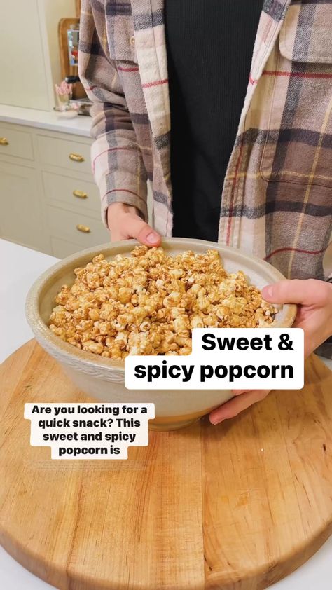 If you’re looking for a New Year’s Eve snack to serve, this is the one! It has a nice sweetness and a bit of spice, and you can make it as spicy as you want. Recipe in the comments! | Wyse Guide | Wyse Guide · Original audio Spicy Popcorn, New Year’s Eve, Quick Snacks, Sweet And Spicy, Chicken Wings, Fudge, Appetizer Snacks, Snack Recipes, Favorite Recipes