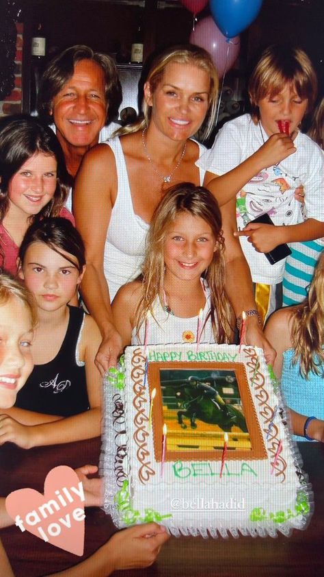 Bella Hadid As A Kid, Yolanda Hadid Young, Young Bella Hadid, Bella Hadid Birthday, Happy Birthday Bella, Yolanda Hadid, Dream Kids, Victoria B, Hadid Sisters