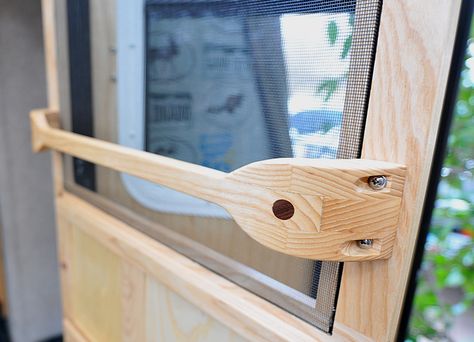 Screen door inside handle | Little "handle" to assist in ope… | Flickr Screen Door Handle, Door Handle Diy, Casita Travel Trailers, Screen Door Handles, Wood Screen Door, Wooden Screen Door, Diy Screen Door, Door Inside, Farmhouse Rustic