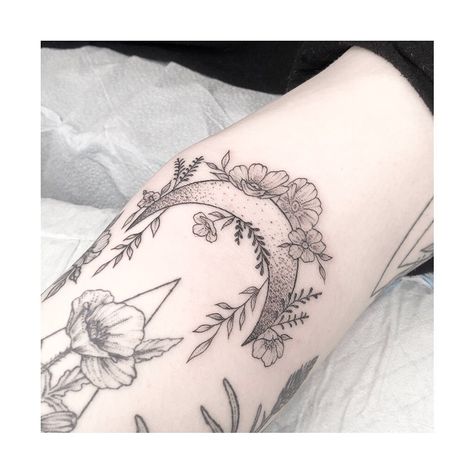 Moon Tattoos: Upside Down Moon. A dot work moon flipped upside down and adorned with various flowers and botanicals. Click through for 53 moon tattoo ideas. #moontattoo #tattoos #tattooideas #flowertattoo IG: @theprettysisterstudio Upside Down Crescent Moon Tattoo, Upside Down Moon Tattoo, Crescent Moon Tattoo Ideas, Crescent Moon Tattoos, Moon Tattoo Ideas, Moon Outline, Lunar Witch, Moon Tattoos, Crescent Moon Tattoo