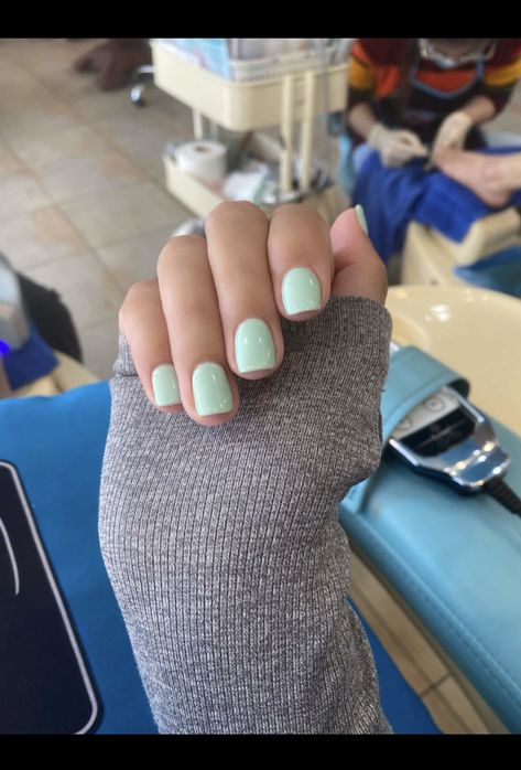 Mint Short Nails, Mint Gel Nails, Short Natural Nails, Mint Green Nails, Business Nails, Beachy Nails, Long Square Nails, Short Gel Nails, Glitter Gel Nails