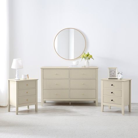 Fluted Drawers, Large Chest Of Drawers, Drawer Design, Main Bedroom, Bedside Tables, Bedroom Furniture Sets, Table Accessories, Understated Elegance, Furniture Set