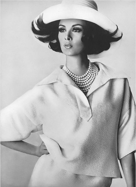 Ina Balke, 1969 Fashion, Irving Penn, 1950 Fashion, Fashion 1960s, Silk Coat, Beige Silk, Wilhelmina Models, Vintage Fashion Photography