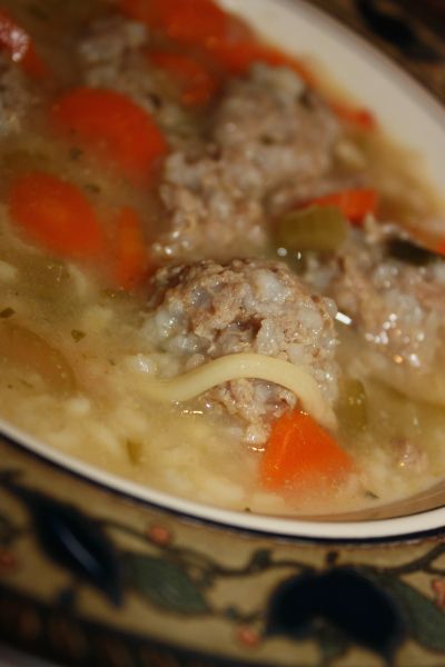 Soep Met Balletjes (Meatball Soup) – createdheritage Dutch Meatball Soup, Dutch Soup, Pork Meatball Soup, Small Meatballs, Vegetable Meatballs, Dutch Cuisine, Meatball Soup Recipes, Dutch Food, Dutch Heritage