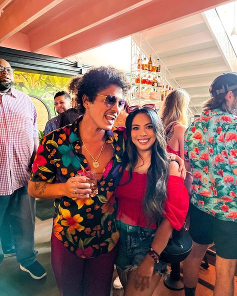 Bruno Mars Jessica Caban, Jessica Caban, Instagram Words, Bruno Mars, Lady And Gentlemen, Good Time, Say You, Future Husband, Music Artists