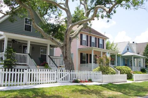 Historical Port Royal Island in SC | Visit Beaufort Coastal Calm, Parris Island, New Urbanism, Beaufort Sc, Port Royal, Family Vacation Destinations, Sea Island, Best Places To Live, Nature Trail