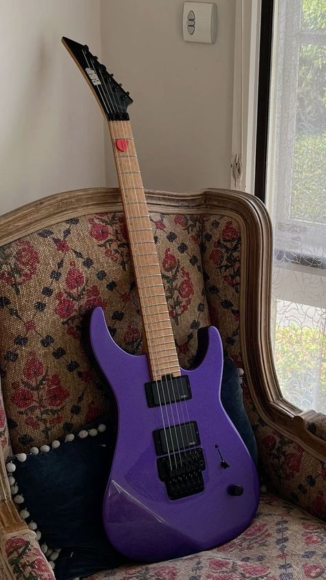 ESP M-II Purple Michael Romeo Purple Guitar, Heavy Metal Guitar, Esp Guitars, Music Funny, Electric Guitar And Amp, Guitar Obsession, Cool Electric Guitars, Guitar Center, Guitar Gear