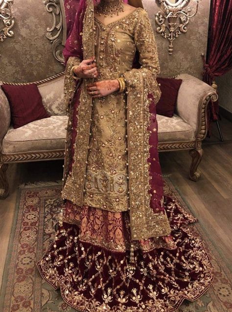 Pakistani Lehengas, Pakistani Bridal Couture, Pakistani Bridal Dress, Red Bridal Dress, Shadi Dresses, Pakistani Formal Dresses, Heavy Dresses, Asian Bridal Dresses, Latest Bridal Dresses