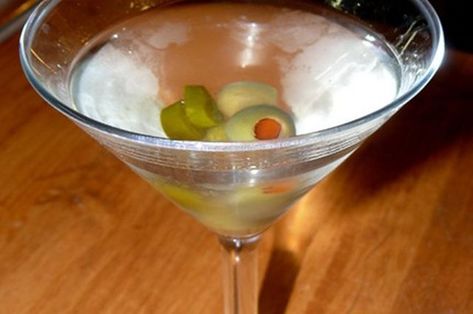 Olive Brine For Martinis, How To Make Olive Brine, Olive Brine Recipe, How To Make Brine, Types Of Olives, American Drinks, Olive Brine, Perfect Martini, Martini Olives