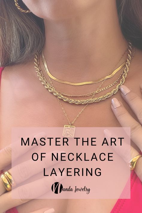 Master the art of Necklace Layering | learn how to layer necklaces correctly. Gold Necklace Trend 2023, Layer Necklaces How To, Necklace Stack Ideas, Necklace Layering Ideas Gold, How To Layer Necklaces, Layered Necklaces Aesthetic, Layered Necklaces Gold, Top Jewelry Trends, Layered Gold Necklaces