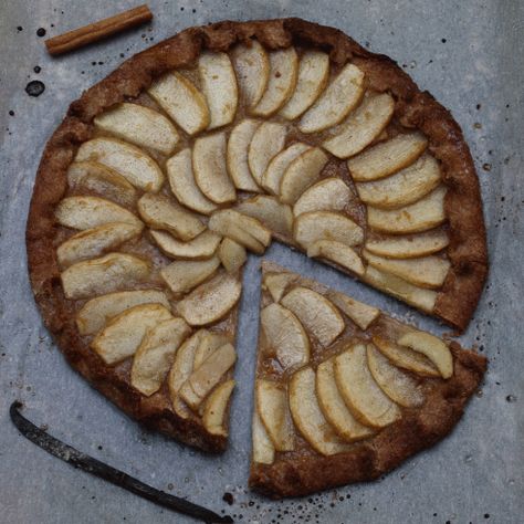 Apple Vanilla & Cinnamon Spelt Flour Galette Spelt Recipes, Flour Dumplings, Spelt Bread, Apple Galette, Sweet Perfume, Spelt Flour, Apple Fritters, Enough Said, Lifestyle Ideas