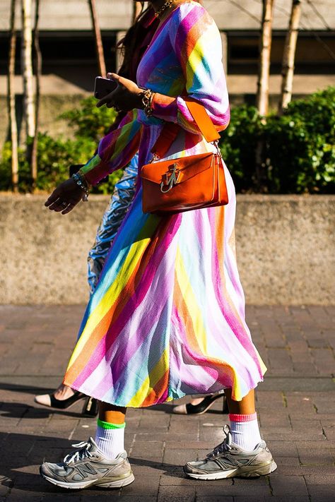 Styling Dresses, Dresses With Sneakers, Sneaker Dress, Fashion Week Style, Colourful Dress, London Fashion Week Street Style, Striped Sneakers, Winter Street, Viscose Dress