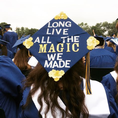 Senior Crown Ideas Taylor Swift, Taylor Swift Cap And Gown, Taylor Swift Graduation Party Ideas, Taylor Swift Graduation Cap Ideas, Taylor Swift Grad Cap Ideas, Graduation Cap Taylor Swift, Grad Cap Ideas Taylor Swift, Graduation Cap Designs Taylor Swift, Gemma Core