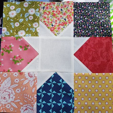 “Stars At Your Feet” – quilt tutorial | cuckooblue Stars Quilt Pattern, Christmas Quilt Blocks, Charm Pack Quilt, Charm Pack Quilts, Stars Quilt, Scrappy Quilt Patterns, Charm Quilt, Quilt Block Patterns Free, Wedding Quilt