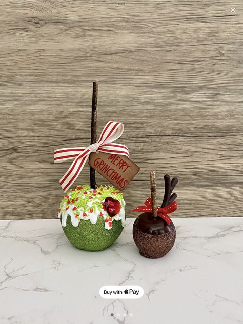 Grinch Candy Apples, Christmas Apples, Fake Baking, Halloween Entertainment, Candy Business, Grinch Cake, Grinch Decor, Apple Ideas, Candy Apple Recipe