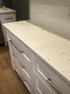 Kitchen Countertops White Cabinets, Viatera Quartz Countertops, Quartz Kitchen Countertops White, Kitchen Countertop Ideas, White Cabinets White Countertops, Modern Home Offices, Countertop Ideas, Kitchen Improvements, Quartz Kitchen Countertops