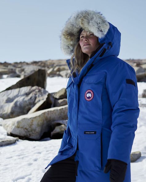 Restrictions have no place in the north. Redefine the rules in our ultimate extreme-weather parka. The TEI 5 PBI Expedition Parka will… Men Snow Outfit, Mens Snow Fashion, Snow Outfit Men, Canada Goose Fashion, Outfits For Teenage Guys, Mens Ski Wear, Sport Casual Outfit, Snow Outfits, Winter Style Guide