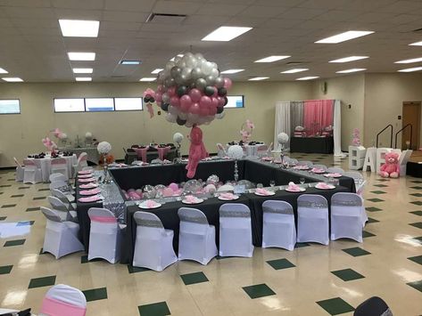 Baby Shower Layout Ideas, Baby Shower Table Set Up Ideas Layout, Baby Shower Seating Ideas, Baby Shower Set Up Ideas Layout, Baby Shower Set Up, Baby Shower Table Decoration Ideas, Baby Shower Balloons Girl, Baby Shower Table Setting, Paris Baby Shower Theme