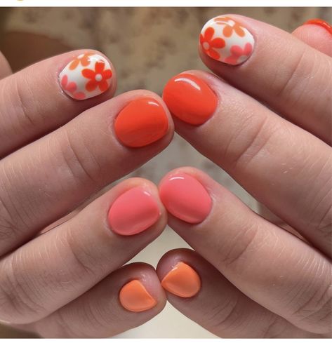 Super Short Nail Ideas, Short Summer Nail Ideas 2024, Short Nail Ideas, Sunny Nails, Lily Nails, Cute Short Nails, Cute Simple Nails, Daisy Nails, Simple Gel Nails