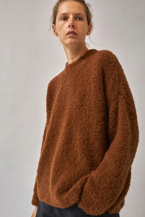 Sweater Knitting Designs, Knitwear Details, Wooly Jumper, Boucle Sweater, Handmade Sweater, Women's Wear, Knit Fashion, Winter Sweaters, Toffee