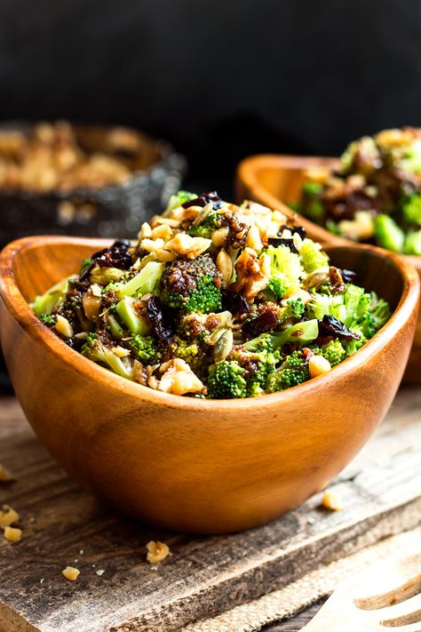 Chopped Broccoli Salad, Harvest Bowl, Gluten Free Recipes Side Dishes, Witches Kitchen, Chopped Broccoli, Autumn Food, Gluten Free Sides Dishes, Meatless Mondays, Walnut Salad