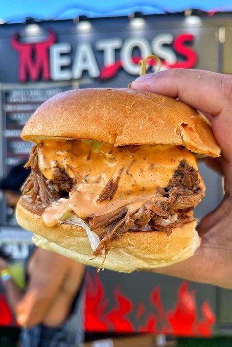 Check out New York's Meatoss BBQ food truck and book your next event with them today! #BBQ #BBQfoodtruck #pulledpork #catering #foodtruckcatering Food Truck Sandwiches, Bbq Food Truck Menu Ideas, Food Truck Photography, Food Truck Menu Ideas, Bbq Food Truck, Vegetarian Bbq, Kid Summer, Pulled Pork Sandwiches, Food Truck Menu