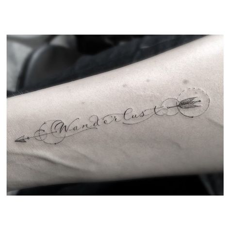 http://instagram.com/p/rLD6rAPgDv/?modal=true Font Tato, Tattoo Arrow, Wanderlust Tattoo, Arrow Tattoo Design, Arrow Tattoo, Arrow Tattoos, An Arrow, 1 Tattoo, Tattoo Designs And Meanings