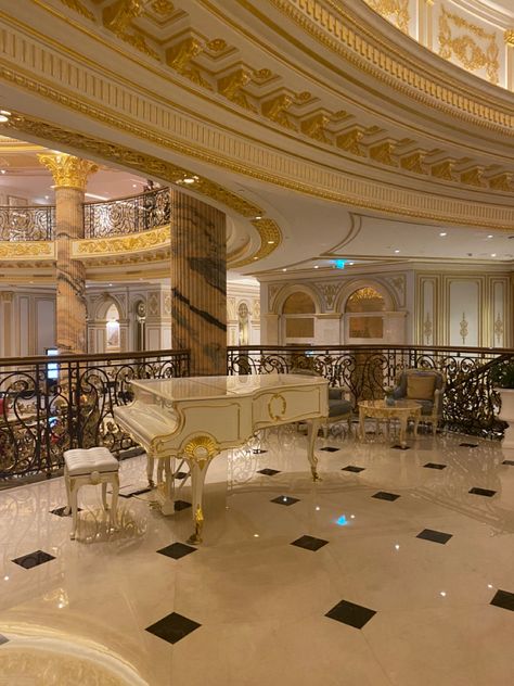 Raffles Hotel Dubai, Fancy Hotel Suite, Fancy Hotel Interior, Fancy Hotel Room Luxury, Fancy Hotel Aesthetic, Fancy Hotel Lobby, Fancy Piano, Fancy Ballroom, Fancy Hotel Room