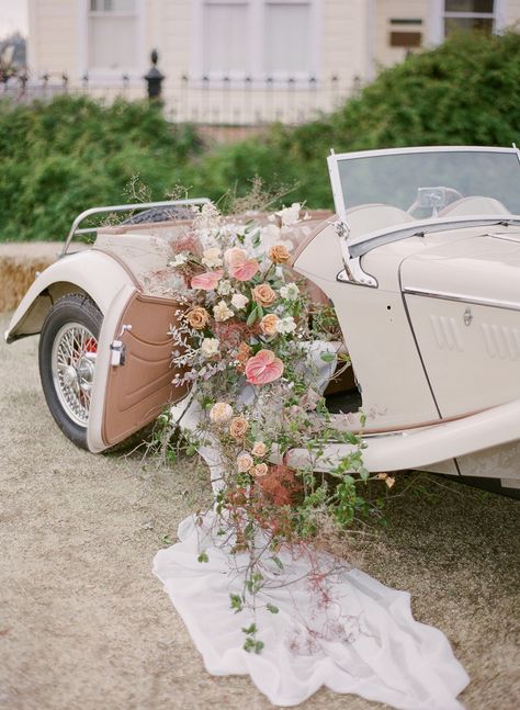 Enchanting wedding inspiration at historic Lyford House via Magnolia Rouge Vintage Car Wedding, Wedding Car Decorations, Private Estate Wedding, Elegant Wedding Inspiration, Enchanted Wedding, San Francisco Wedding, Wedding San Francisco, Nails Elephant, Elephant Wedding