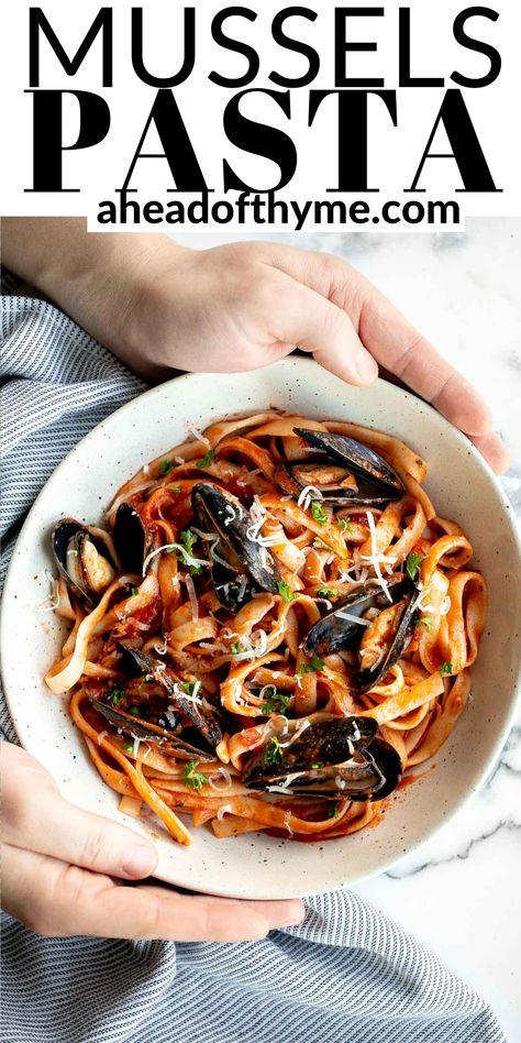 Pasta In Tomato Sauce, Mussels Pasta, Spaghetti Tomato Sauce, Favorite Pasta Recipes, Mussels Recipe, Easy Spaghetti, Cooking Tomatoes, Italian Pasta Recipes, Spaghetti Noodles