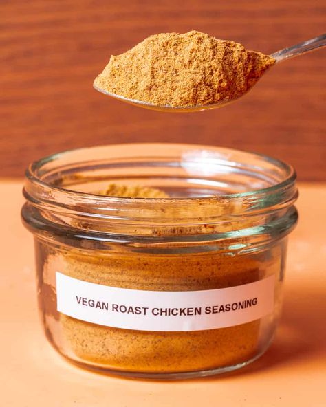 Vegan Chicken Seasoning Recipe, Chicken Broth Substitute, Roast Chicken Seasoning, Vegan Chicken Noodle Soup, Seitan Chicken, Vegan Fried Chicken, Tofu Marinade, Vegan Chicken, Vegan Roast