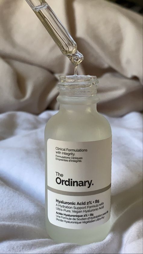 Ordinary Niacinamide, Skin Care Pictures, The Ordinary Skincare, Pretty Skin Care, Skin Blemishes, Body Skin Care Routine, Glass Skin, Skin Care Essentials, Beauty Items