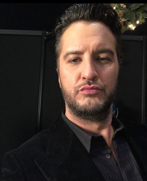 Luke Bryan Selfie, Luke Bryan Pictures, Trace Adkins, Conor Mcgregor, Luke Bryan, I Love, Thank You, Collage, Pins