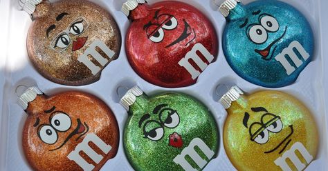 M&m Ornaments Diy, M M Ornaments, Christian Tumblers, People Bingo, Vinyl Christmas Ornaments, Vinyl Ornaments, Homemade Christmas Ornaments Diy, Cricut Ornaments, Silhouette Ornaments