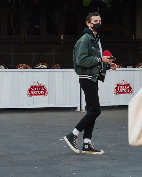 Men In This Town’s Instagram photo: “Chucks. #sydney #meninthistown #menswear #streetstyle #fashion #streetphotography #chucktaylor #converse” Outfits With Black Converse High Tops, High Top Converse Outfits Men, Converse High Outfit, Chuck Taylors Outfit Men, Converse Outfit Men Street Style, Converse Outfit Men, Black Converse Outfit Men, Chuck Taylors Outfit, Converse Shoes Outfit